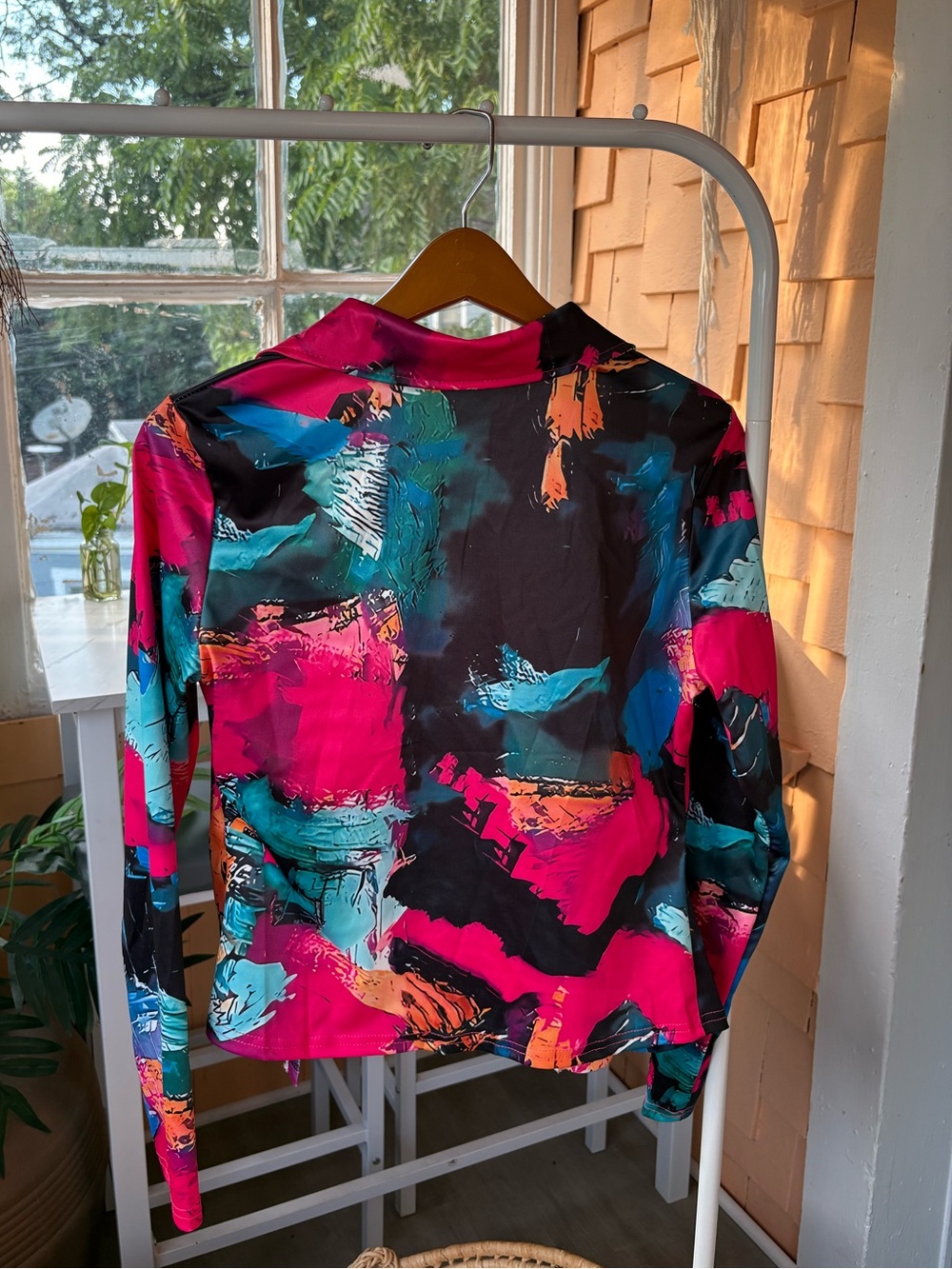 Vibrant Abstract Satin Button-Up Blouse in Magenta, Teal & Black - Picture 3 of 9